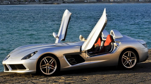 Rihanna,Chris Brown,Mercedes Benz SLR Stirling Moss 