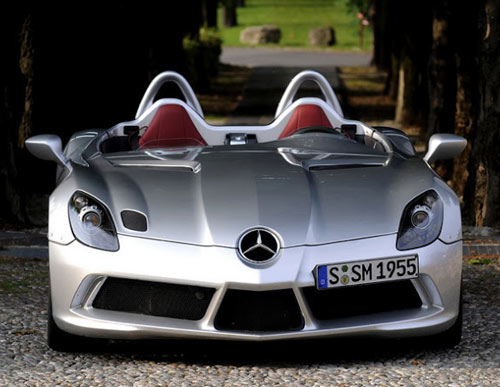 Rihanna,Chris Brown,Mercedes Benz SLR Stirling Moss 