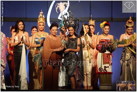 Hoa hậu Thái Lan 2013,hoa hậu hoàn vũ 2013,hoa hậu hoàn vũ Thái Lan 2013,trang phục truyền thống Thái Lan,Hoa hậu thế giới