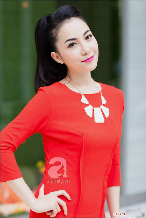 Linh Nga,Chim công làng múa,Phụ kiện sao việt