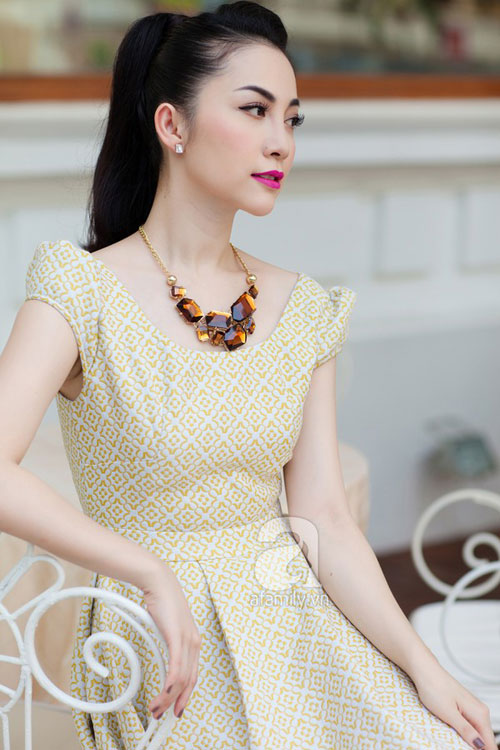 Linh Nga,Chim công làng múa,Phụ kiện sao việt