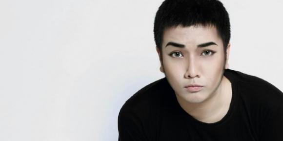 Ngô xuân nhật,Lối sống trẻ,Bị trục xuất vì quá đẹp trai