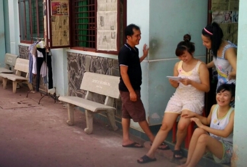 Bệnh hoạn,Khoe của quý,Khoe của quý trước mặt nữ sinh