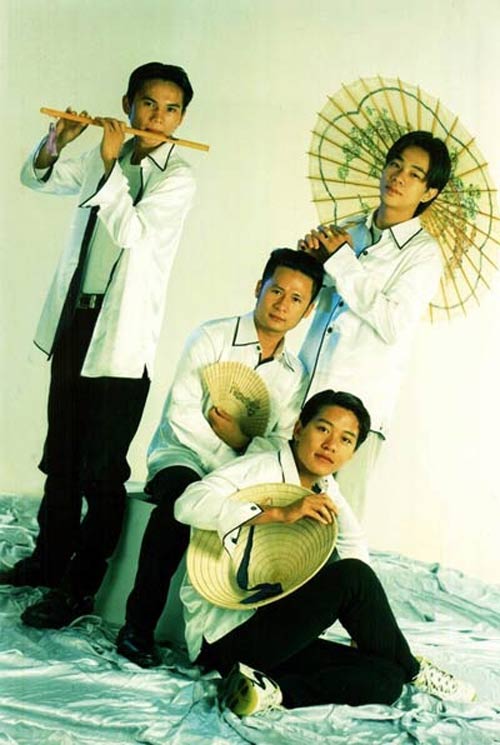 Bằng Kiều 2013,Trizzie Phương Trinh,Ca sĩ Bằng Kiều
