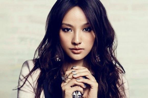 Lee Hyori 2013,Ca sĩ Lee Hyori,Lee Sang Soon