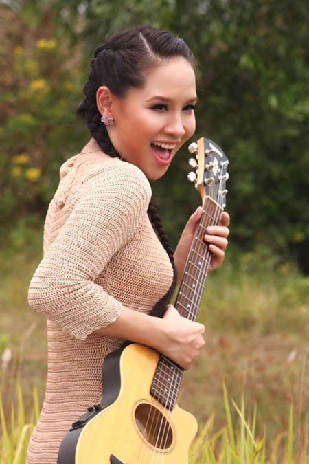 Nghệ sĩ việt,Mai Khôi,Đàm Vĩnh Hưng,Tùng Dương,MC Phan Anh