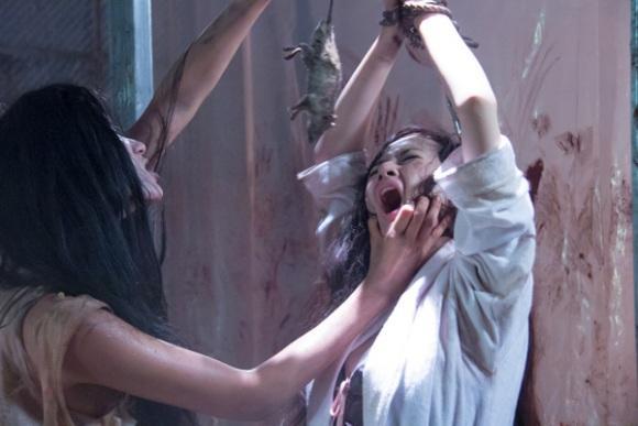 Angela Phương Trinh 2013,Bà mẹ nhí,Nữ hoàng thị phi,Scandal sao việt