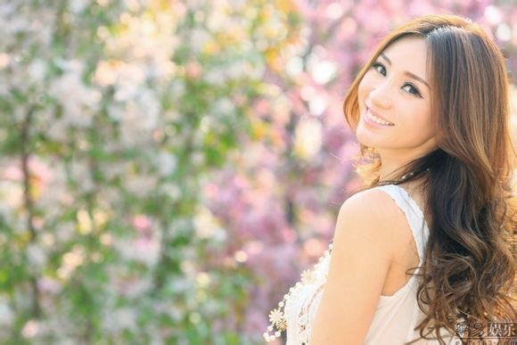 Liễu Nham,Mỹ nhân hoa ngữ,siêu vòng một