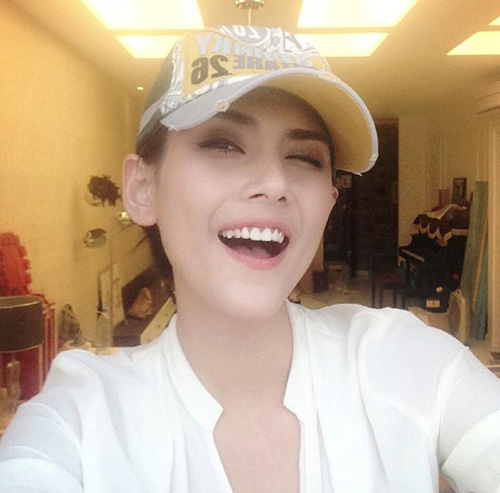 Thời trang sao việt,Mỹ nhân việt,Thời trang sao,Angela Phương Trinh,phong cách unisex,Hà Hồ,Thanh Hằng