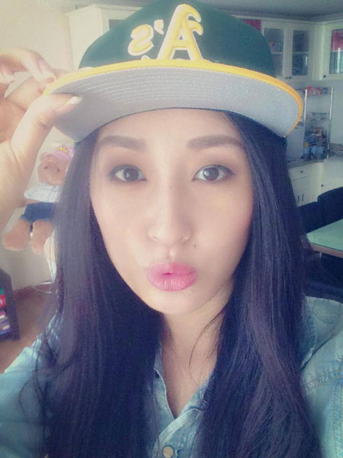 Thời trang sao việt,Mỹ nhân việt,Thời trang sao,Angela Phương Trinh,phong cách unisex,Hà Hồ,Thanh Hằng