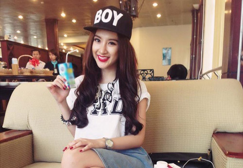 Thời trang sao việt,Mỹ nhân việt,Thời trang sao,Angela Phương Trinh,phong cách unisex,Hà Hồ,Thanh Hằng