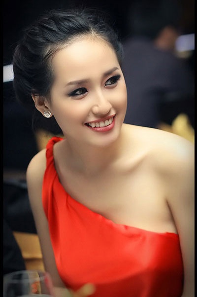 Mai Phương Thúy 2013,Hoa hậu Mai Phương Thúy,Hoa hậu Việt Nam 2006