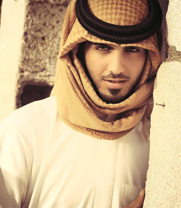 Cư dân mạng,Cộng đồng mạng,Omar Borkan,bị trục xuất vì quá đẹp trai