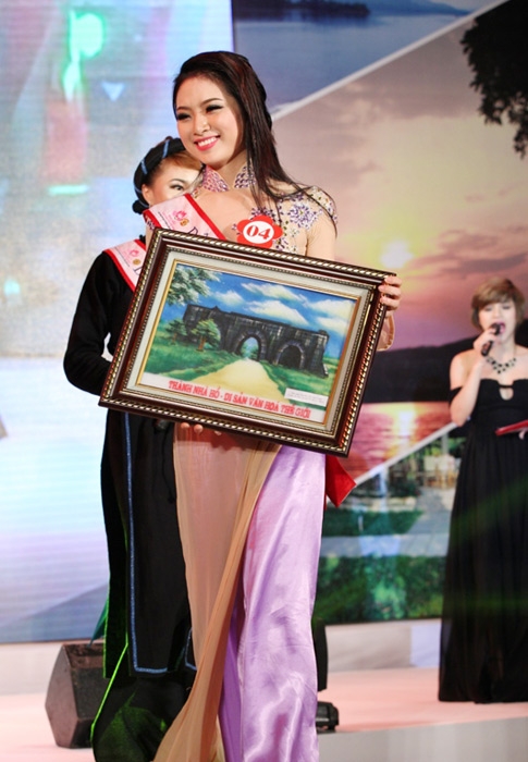 Hoa hậu các dân tộc Việt Nam 2013,Hoa hậu các dân tộc Việt Nam,Hoa hậu việt nam,Nguyễn Thị Ngọc Anh