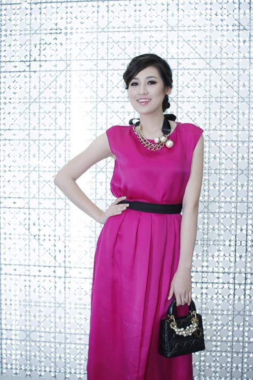 Thời trang sao việt,Mỹ nhân việt,Thời trang sao,Angela Phương Trinh,Hồ Ngọc Hà,Thanh Hằng