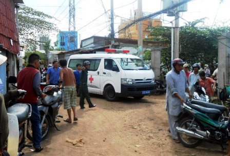 Mâu thuẫn gia đình,Mâu thuẫn vợ chồng,xác vợ và 2 con trong phòng trọ