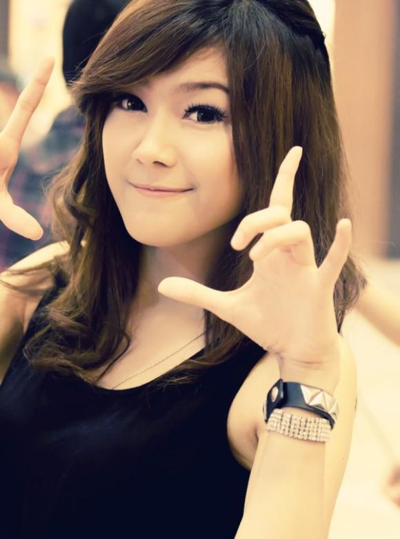 Cư dân mạng,Cộng đồng mạng,Hot girl Thái Lan,Nattasha Nauljam,Chanya Tamada