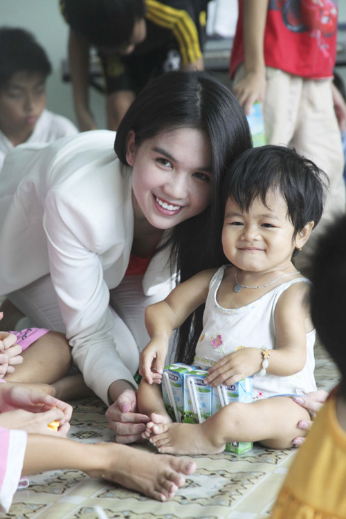 Ngọc Trinh 2013,Siêu mẫu Ngọc Trinh,Nữ hoàng nội y