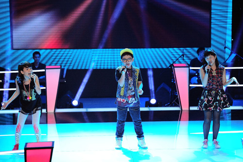 The Voice Kids Việt,Tập 2 vòng Đối đầu The Voice Kids,Nhạc sĩ Thanh Bùi,Ca sĩ Hiền Thục,Nhạc sĩ Hồ Hoài Anh,Lưu Hương Giang,Giọng hát việt nhí