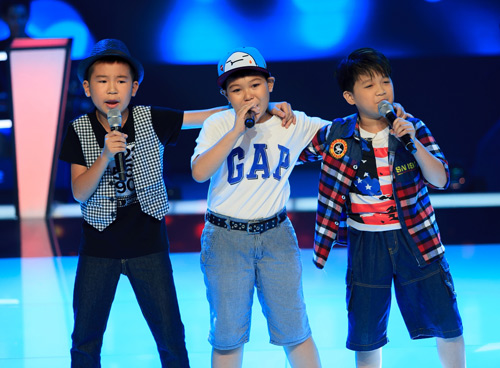 The Voice Kids Việt,Tập 2 vòng Đối đầu The Voice Kids,Nhạc sĩ Thanh Bùi,Ca sĩ Hiền Thục,Nhạc sĩ Hồ Hoài Anh,Lưu Hương Giang,Giọng hát việt nhí