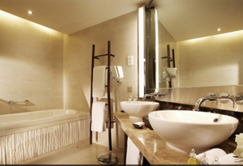 khách sạn InterContinental,Arsenal,Arsenal đến việt nam
