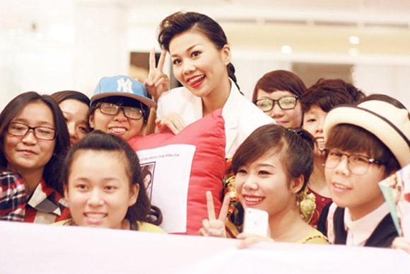 Khoảnh khắc sao Việt,Mỹ Tâm,Đàm Vĩnh Hưng,Hồ Ngọc Hà,Thanh Hằng
