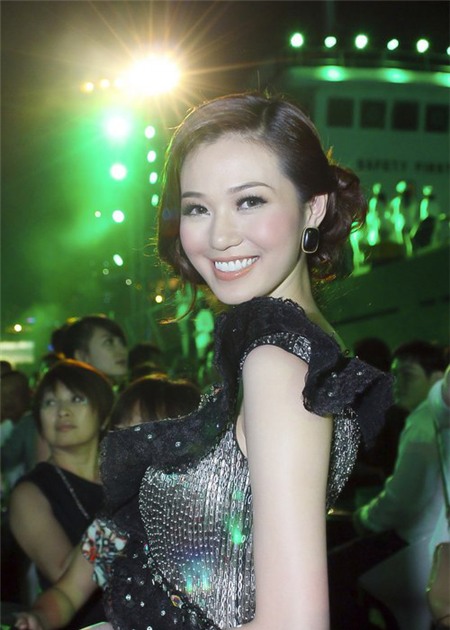 Tên thật sao việt,Phan đình tùng,Lý Nhã Kỳ,Bảo Thy,Lý Hùng