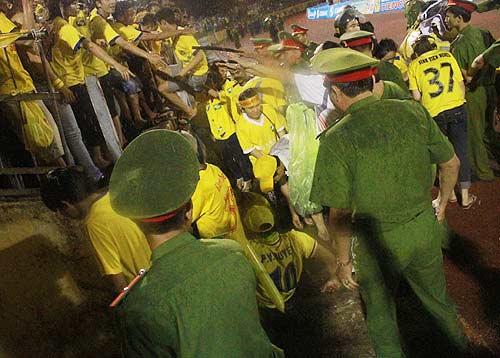 Thủy Tiên 2013,Ca sĩ Thủy Tiên,Công Vinh