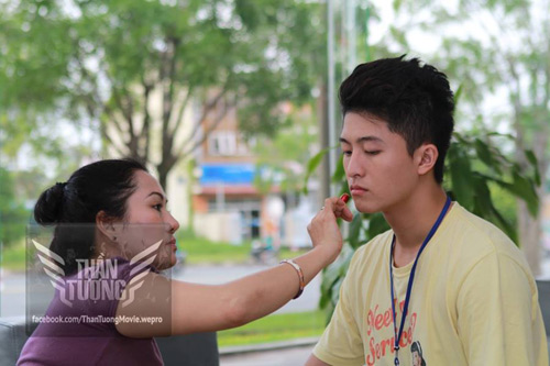 Hoàng Thùy Linh 2013,Ca sĩ Hoàng Thùy Linh,Thần Tượng