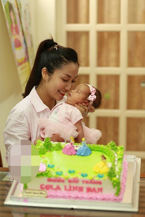 Jennifer Phạm,Hoa hậu Thùy Lâm,Hot girl Minh Hà,Ốc Thanh Vân