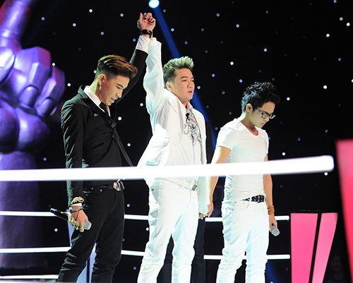 The Voice 2013,Giọng Hát Việt 2013,Diva Hồng Nhung,Mỹ Linh,Đàm Vĩnh Hưng 2013,Nhạc sĩ Quốc Trung,vòng Đối đầu The Voice