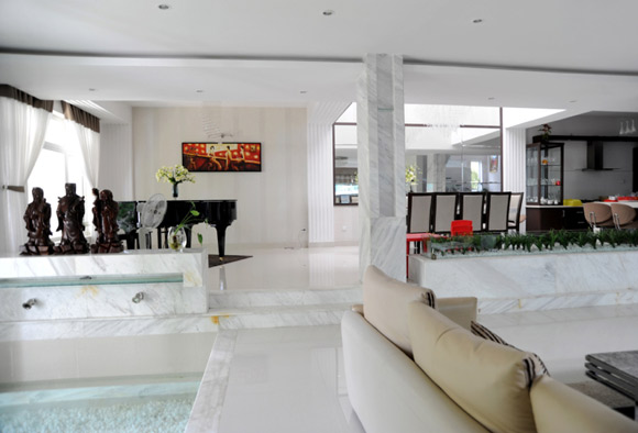 Nhà của sao,Biệt thự của sao,Quyền Linh