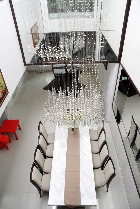 Nhà của sao,Biệt thự của sao,Quyền Linh
