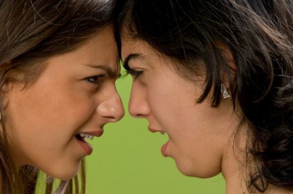 Gái công sở,Phụ Nữ,Phụ nữ thời nay,Gái xấu