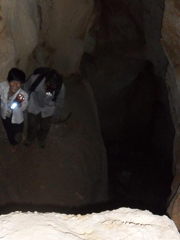 Hang ma,Hang động kỳ bí,Yểm bùa
