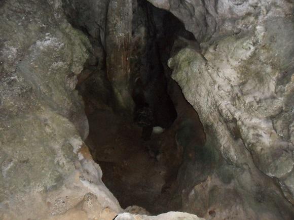 Hang ma,Hang động kỳ bí,Yểm bùa