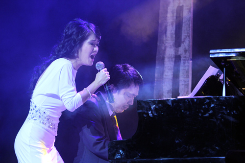 Mỹ Tâm,Mỹ Linh,Hồng Nhung,Thanh Lam,Trọng Tấn