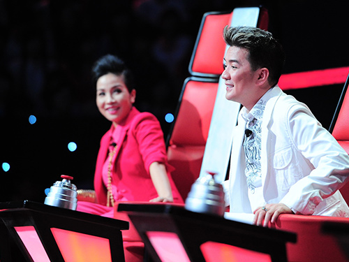 The Voice 2013,Giọng Hát Việt 2013,Diva Hồng Nhung,Mỹ Linh,Đàm Vĩnh Hưng 2013,Nhạc sĩ Quốc Trung,vòng Đối đầu The Voice