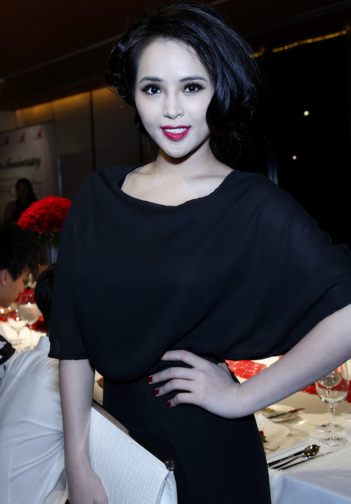 Hoa hậu Thế giới 2013,Lại Hương Thảo,Hoa hậu thể thao Việt Nam 2012