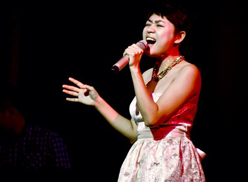 The Voice 2013,Giọng Hát Việt 2013,Diva Hồng Nhung,Mỹ Linh,Đàm Vĩnh Hưng 2013,Nhạc sĩ Quốc Trung,vòng Đối đầu The Voice