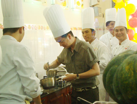 Mỹ Tâm,Đàm Vĩnh Hưng,Lý Nhã Kỳ,Lam Trường