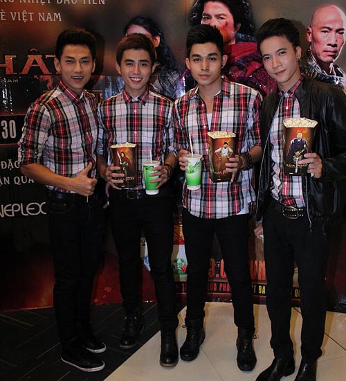 Dustin nguyễn 2013,ngô thanh vân 2013,Lửa phật,Hiếu Hiền 2013,Đinh Ngọc Diệp 2013,Tăng Thanh Hà