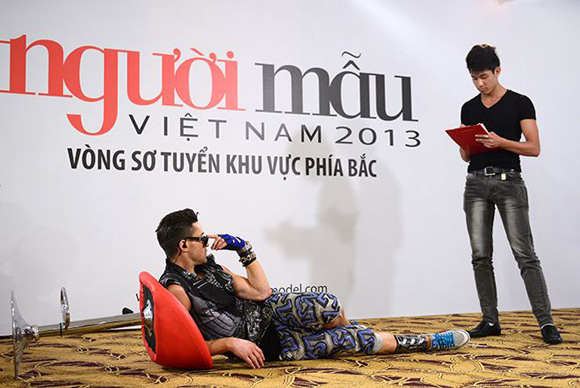 Vietnam's Next Top Model 2013,siêu mẫu thanh hằng,đỗ mạnh cường,giám khảo nam trung,vòng casting Vietnam's Next Top Model 2013