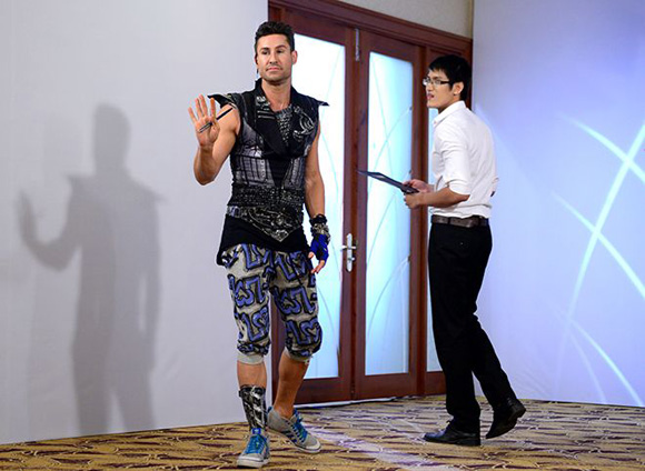 Vietnam's Next Top Model 2013,siêu mẫu thanh hằng,đỗ mạnh cường,giám khảo nam trung,vòng casting Vietnam's Next Top Model 2013
