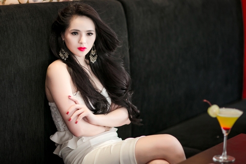 Hoa hậu Thế giới 2013,Lại Hương Thảo,Hoa hậu thể thao Việt Nam 2012