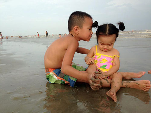 Hồng Ngọc 2013,Ca sĩ Hồng Ngọc