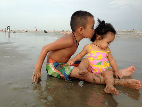 Hồng Ngọc 2013,Ca sĩ Hồng Ngọc