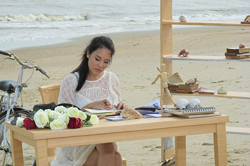 Thu Phương 2013,Ca sĩ Thu Phương,MV Biển nỗi nhớ và Em