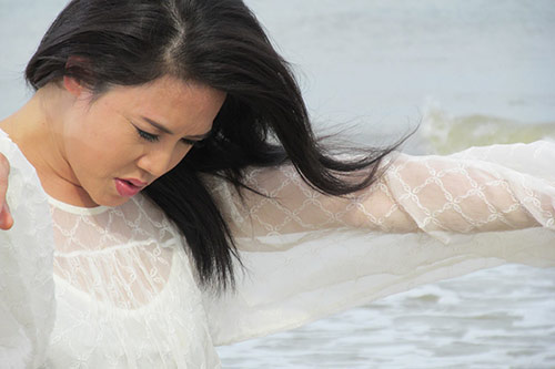 Thu Phương 2013,Ca sĩ Thu Phương,MV Biển nỗi nhớ và Em