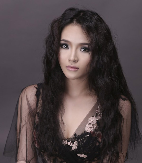 Hoa hậu Thế giới 2013,Lại Hương Thảo,Hoa hậu thể thao Việt Nam 2012